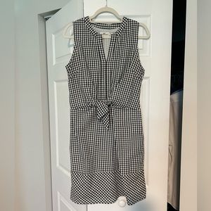 Vineyard Vines front tie gingham dress